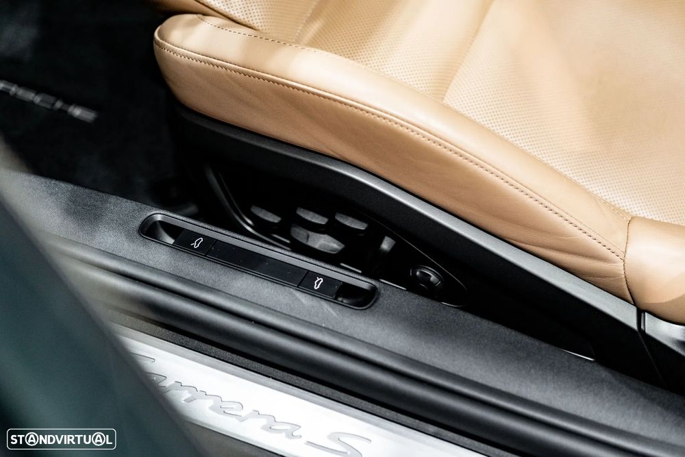 Porsche 911 (992) Carrera S Cabriolet PDK - 21