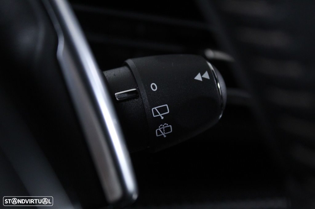 Peugeot 5008 1.2 PureTech Allure Pack EAT8 - 25