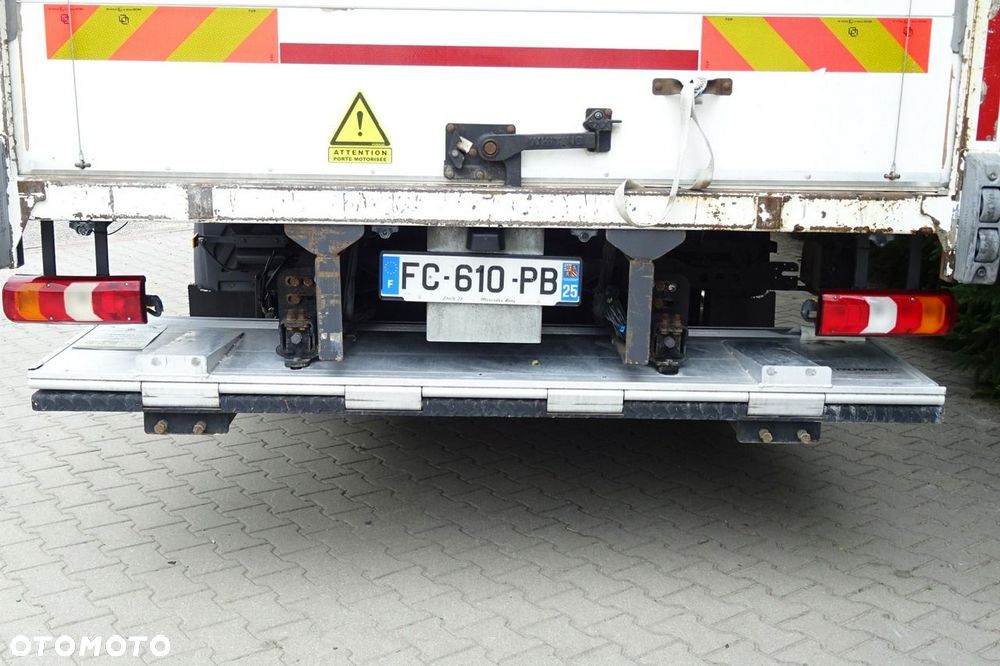 Mercedes-Benz Atego 1218 Euro 6 tylko 272 tys.km! kontener 18p winda - 32