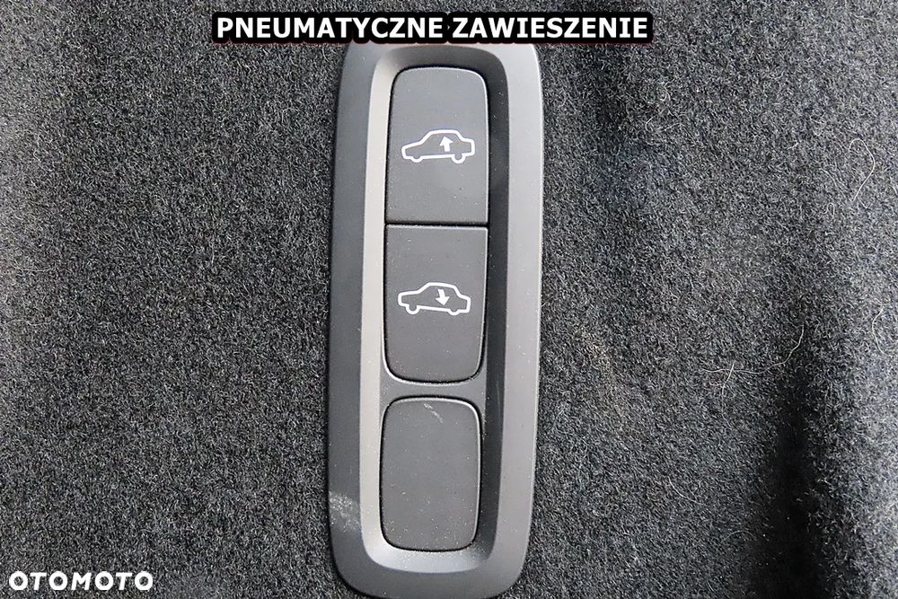 Volvo XC 60 B5 B AWD Ultimate Black Edition - 21