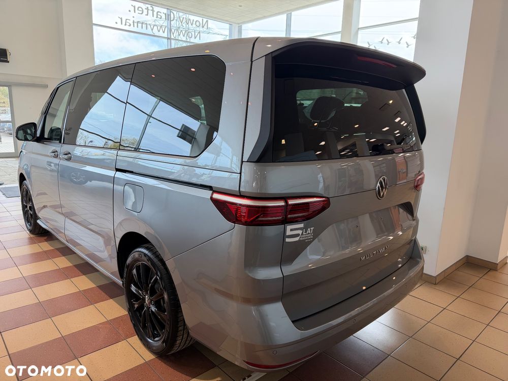 Volkswagen Multivan - 8