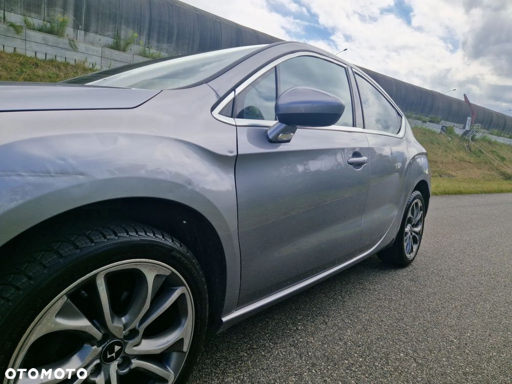 DS Automobiles DS 4 - 4