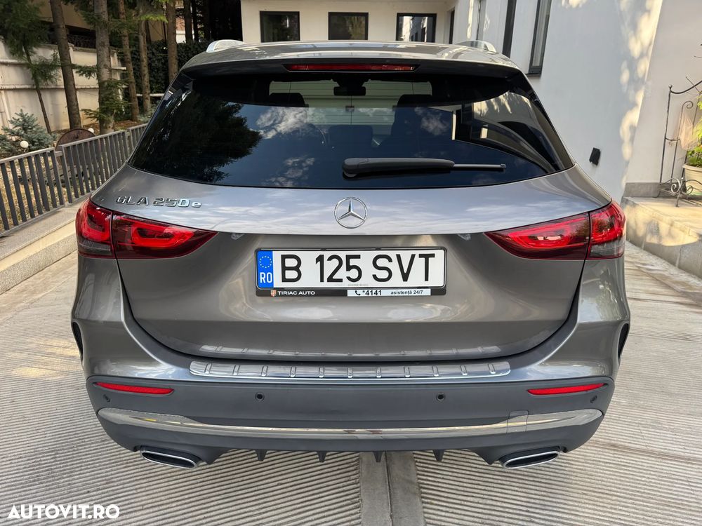 Mercedes-Benz GLA - 7