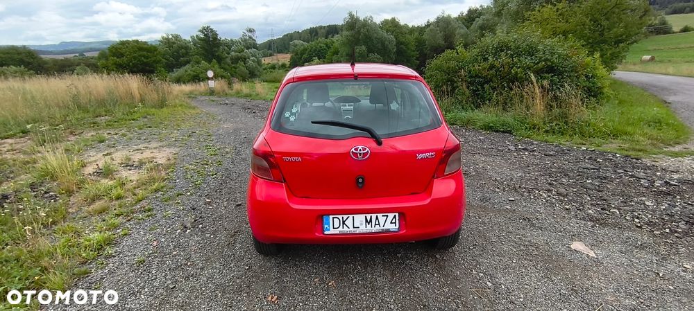 Toyota Yaris 1.3 Terra Gold - 14