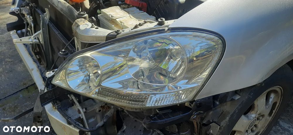 Toyota Avensis Verso 1 clm20l Lakier 1c0  Maska błotnik drzwi  Reflektor lampa przód tył - 12