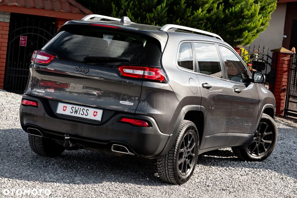 Jeep Cherokee - 9