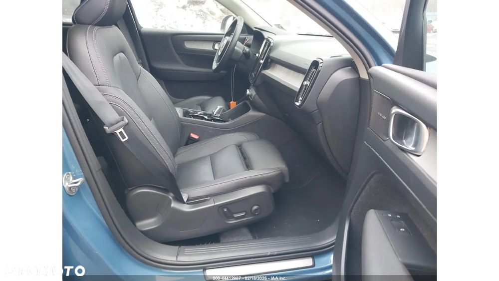 Volvo XC 40 B5 AWD Ultimate Dark - 10
