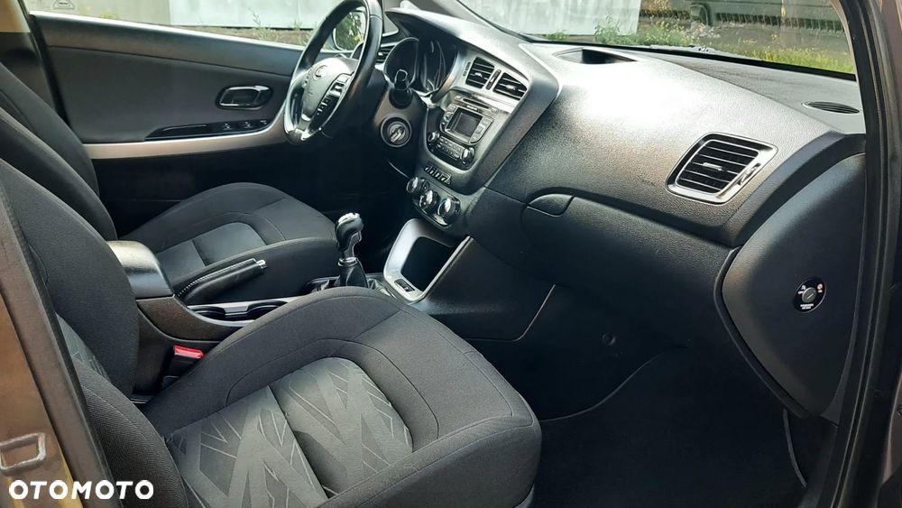 Kia Ceed 1.6 CRDi 128 Platinum Edition - 9