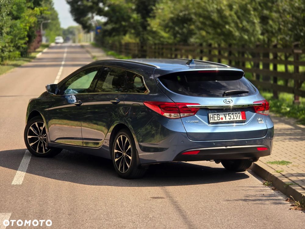 Hyundai i40 Kombi blue 1.7 CRDi Premium - 4
