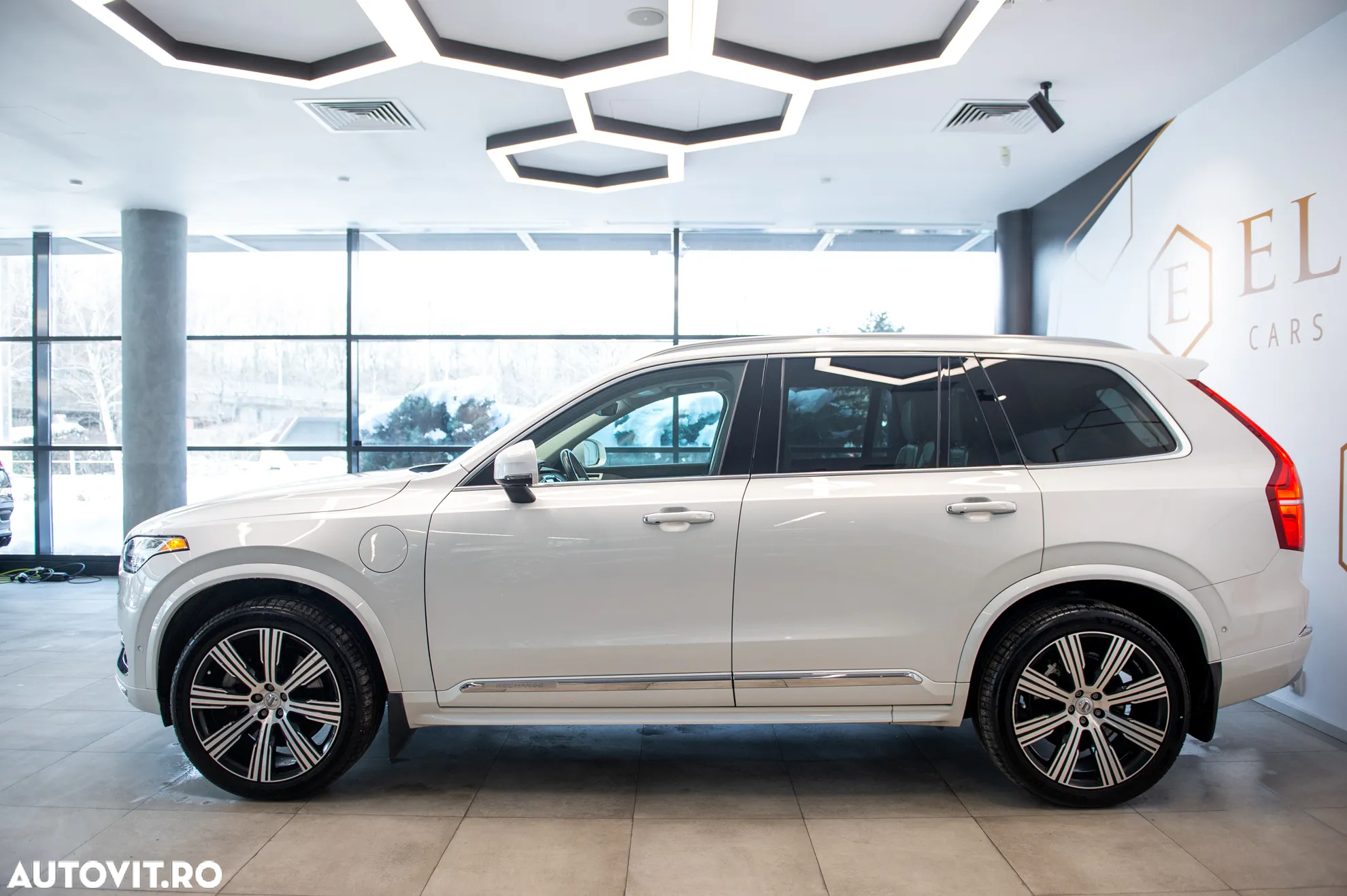 Volvo XC 90 T8 AWD Twin Engine Geartronic Inscription - 4