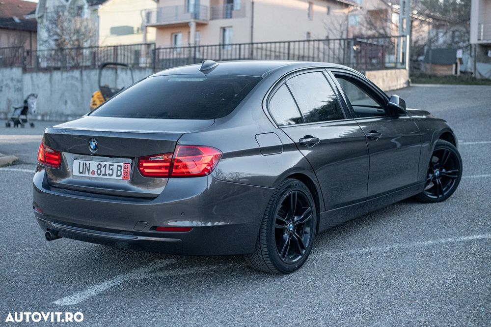 BMW Seria 3 320d Aut. - 22