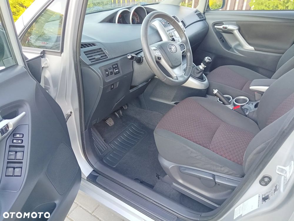 Toyota Verso 1.8 7-Sitzer Comfort - 16