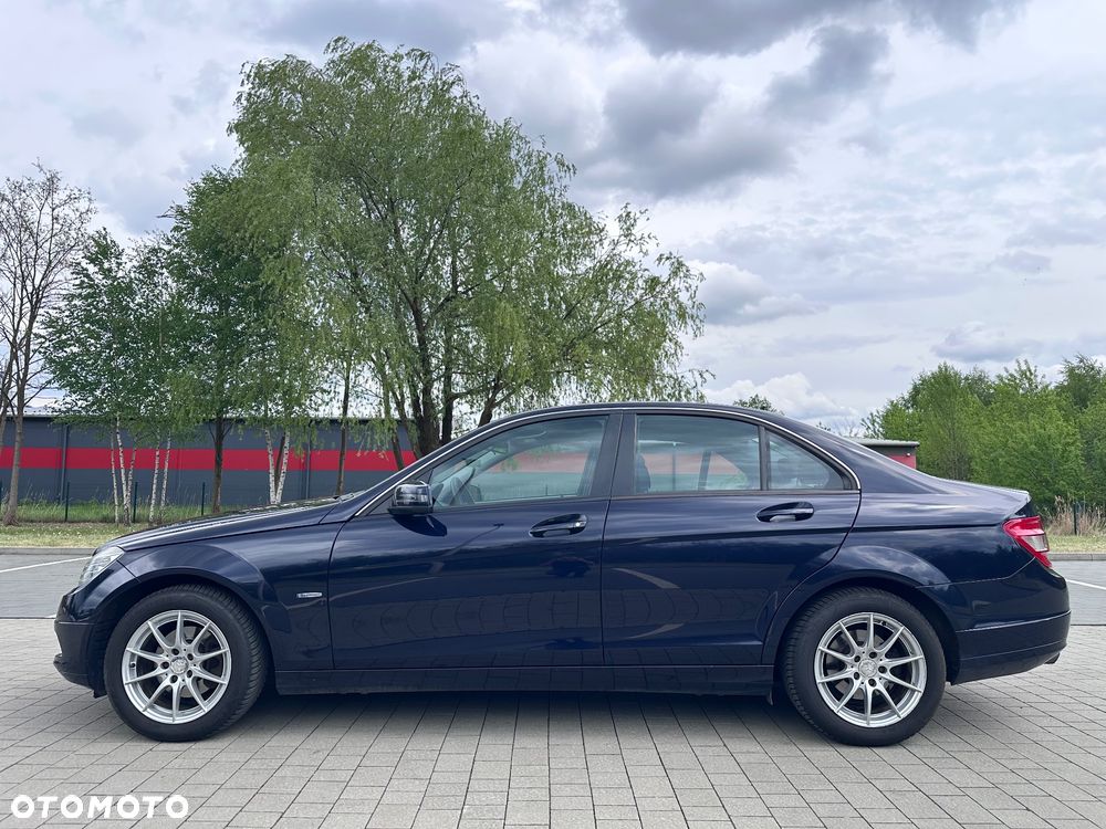 Mercedes-Benz Klasa C 180 Kompressor BlueEFFICIENCY Elegance - 17