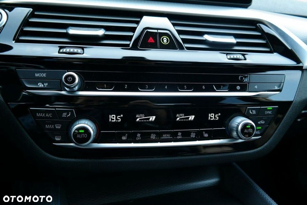 BMW Seria 5 - 25