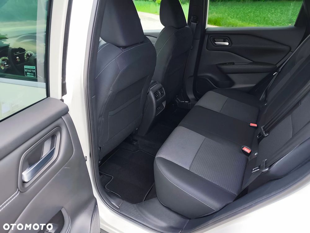 Nissan Qashqai 1.3 DIG-T MHEV N-Connecta Xtronic - 18