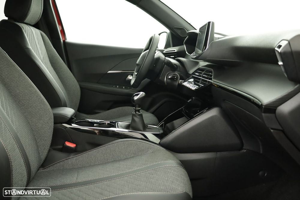 Peugeot 2008 1.2 PureTech Allure - 21
