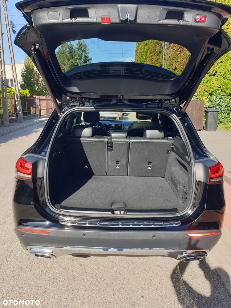 Mercedes-Benz GLA - 17