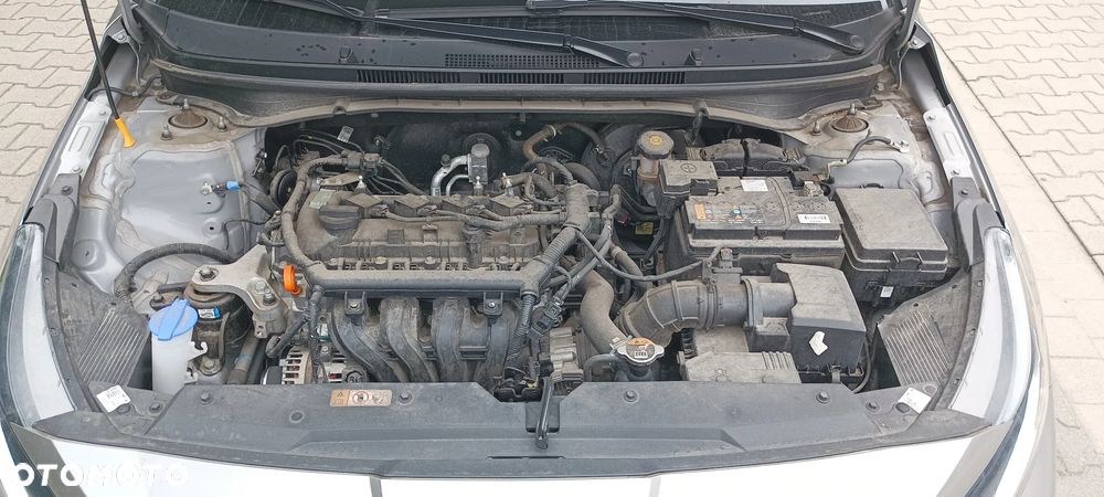 Hyundai i20 1.2 Modern - 20