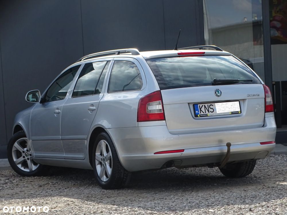 Skoda Octavia 1.6 TDI DPF Ambition - 4
