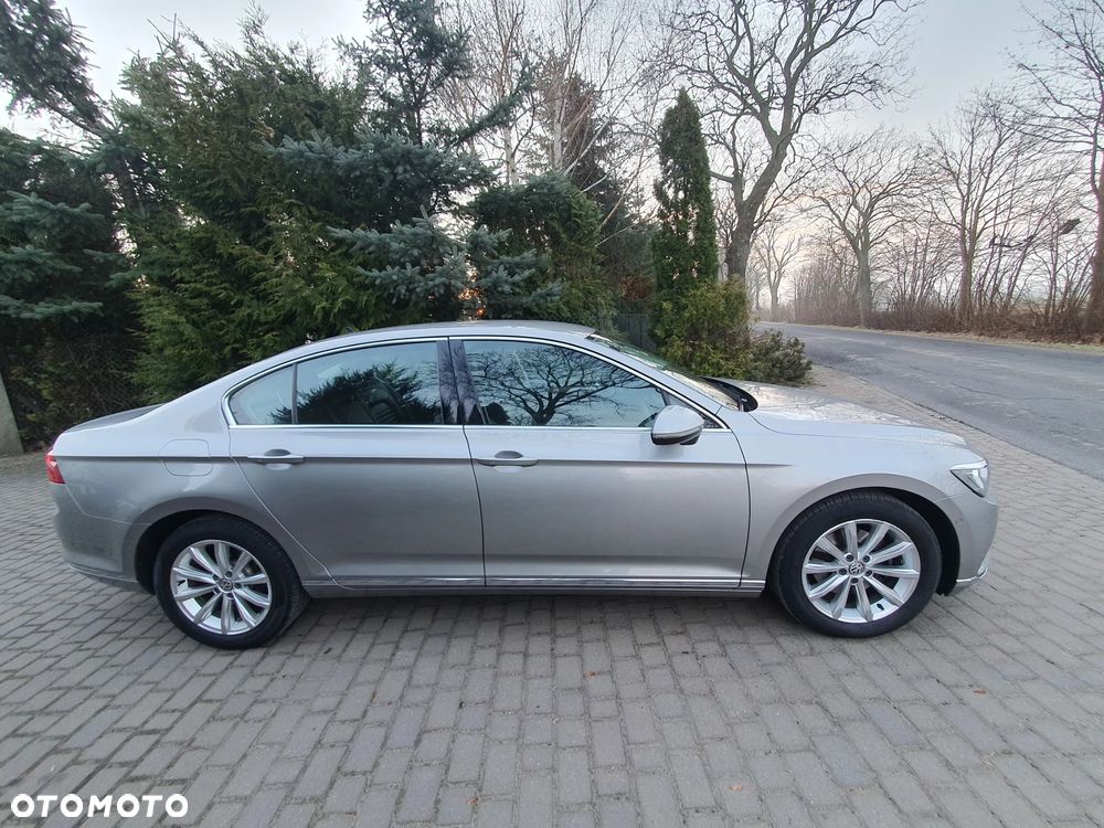 Volkswagen Passat 2.0 TDI SCR DSG Highline - 3
