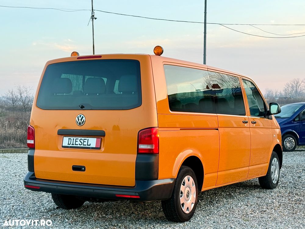 Volkswagen Caravelle - 4