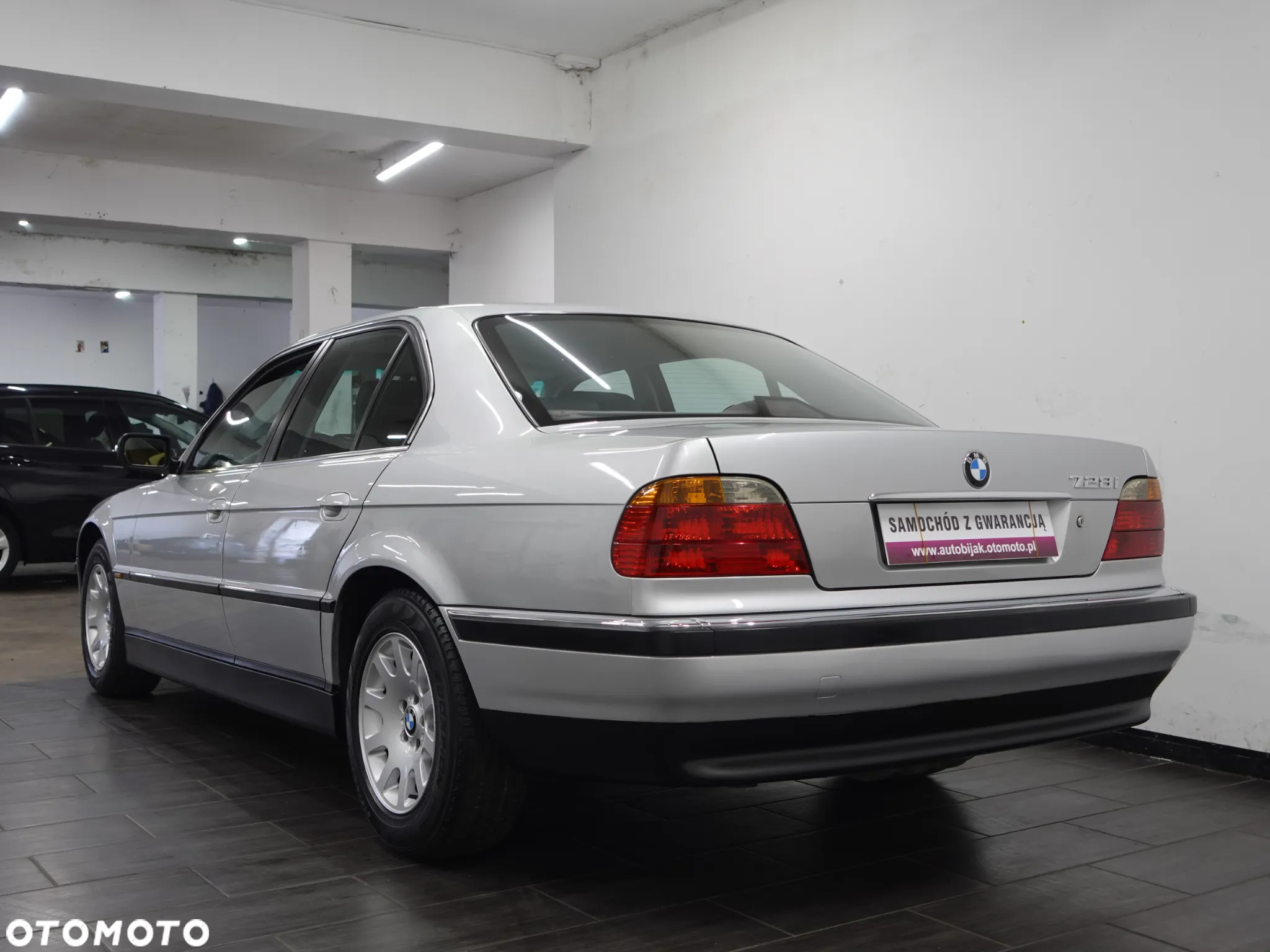 BMW Seria 7 728i - 7