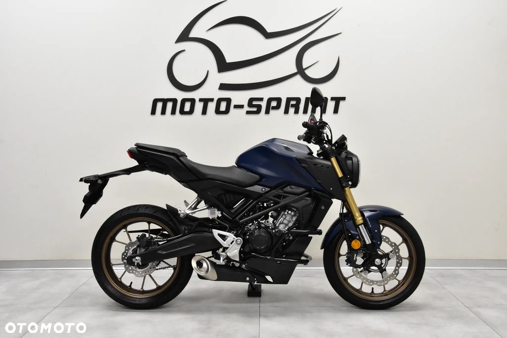 Honda CB - 1