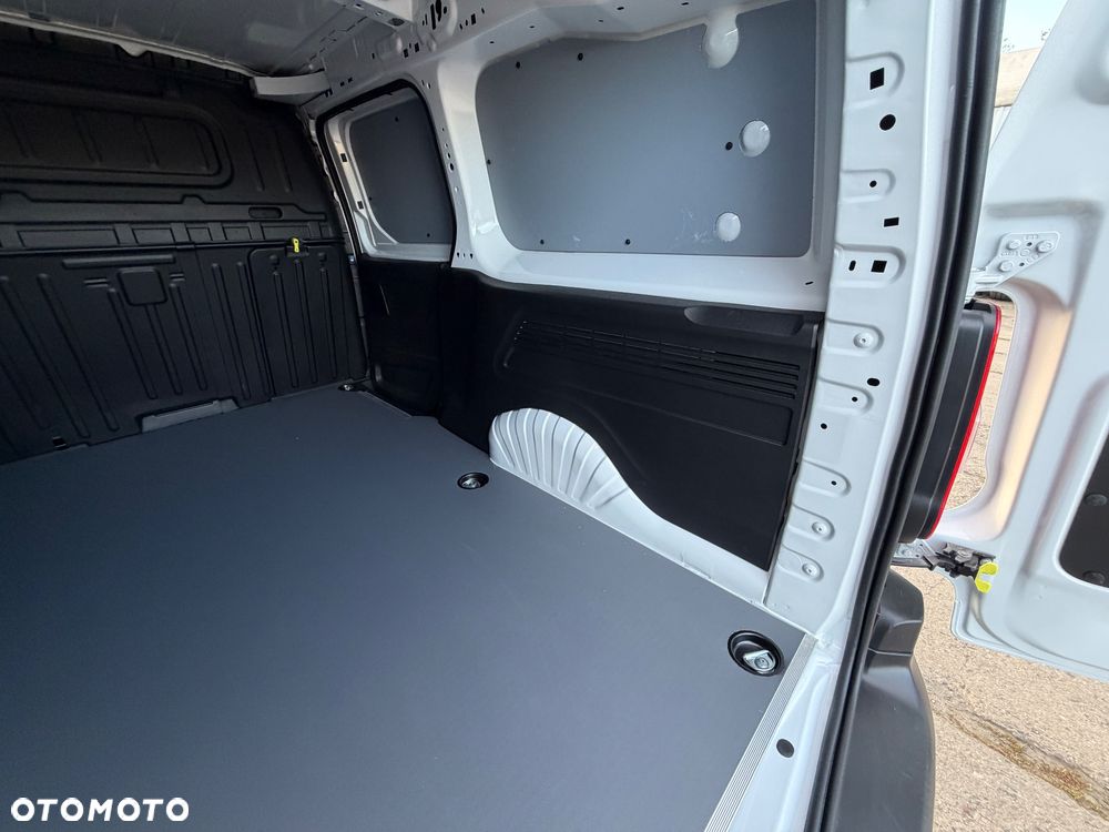 Toyota Proace City - 19