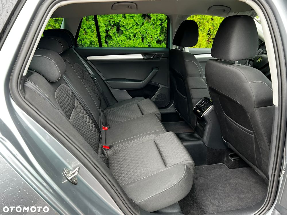 Skoda Superb 1.5 TSI ACT DSG Active - 18