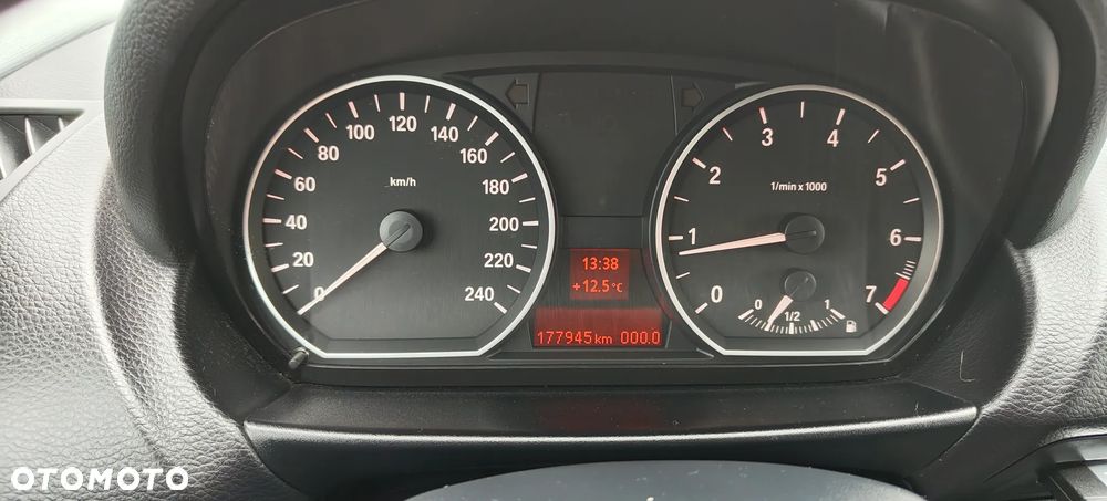BMW Seria 1 116i - 16