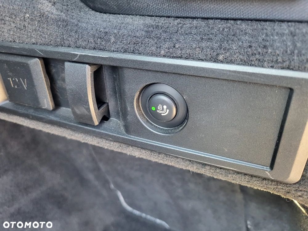 BMW Seria 3 M340d xDrive - 28