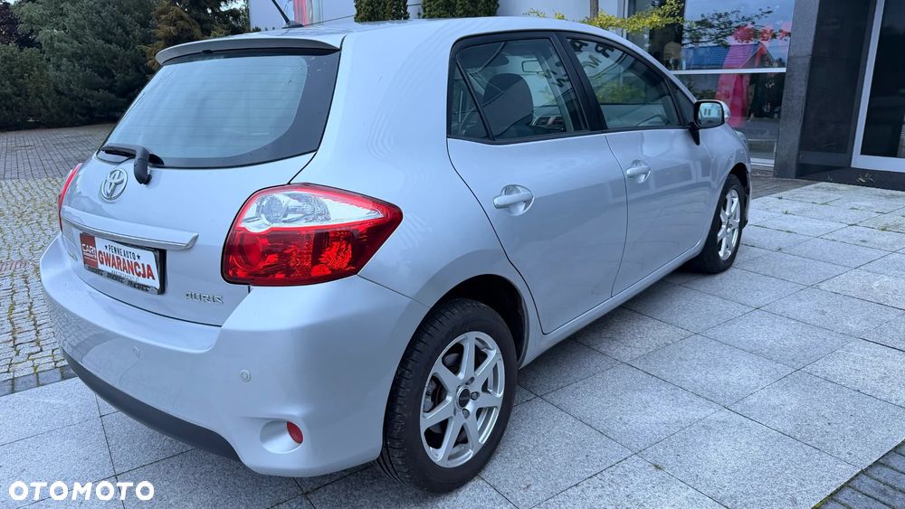 Toyota Auris 1.6 Prestige - 17