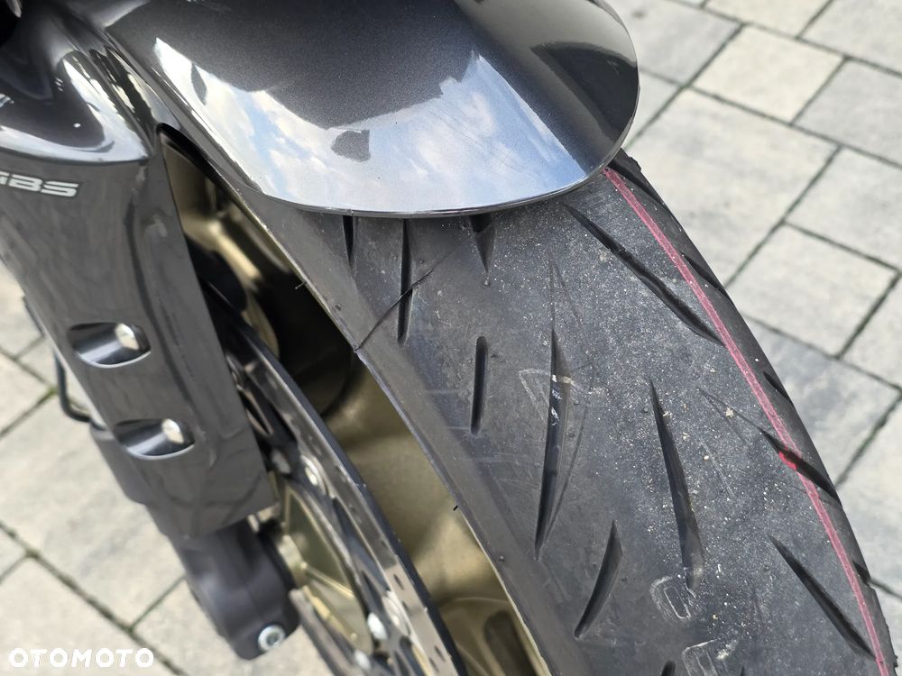 Yamaha FZ - 14
