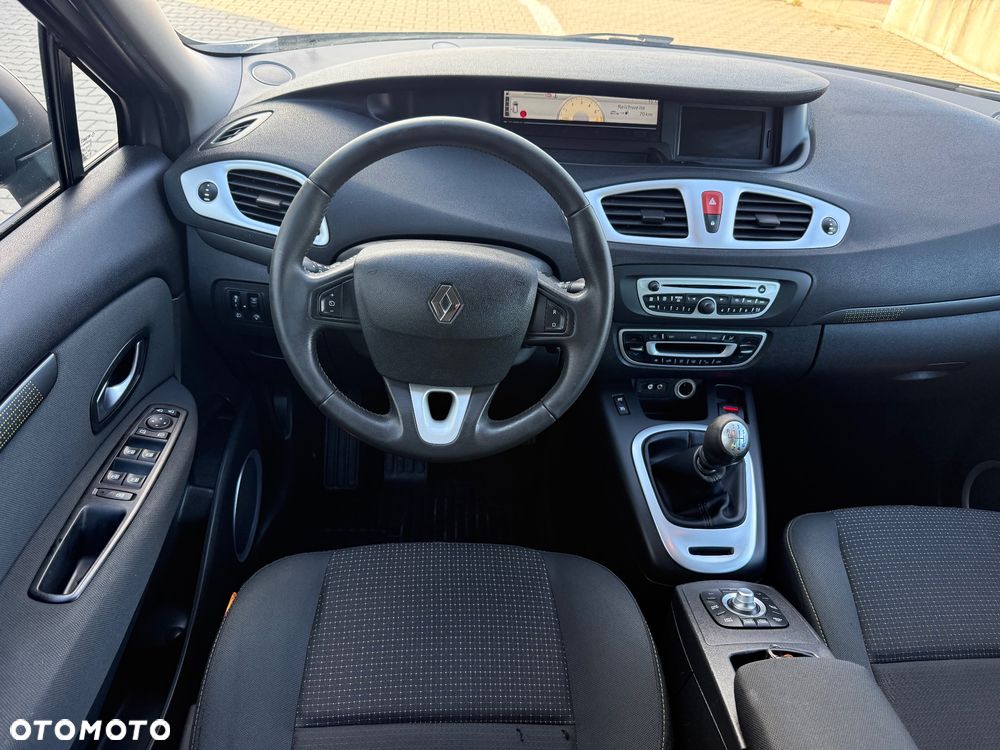 Renault Scenic 1.9 dCi Confort Authentique - 8