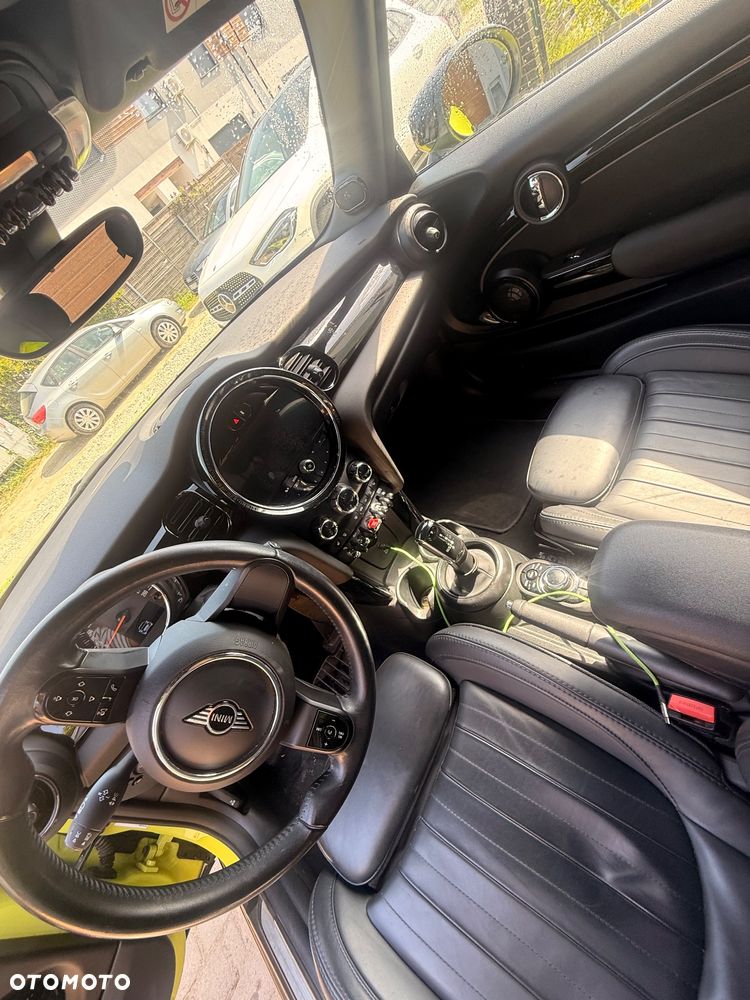 MINI Cooper Standard - 5
