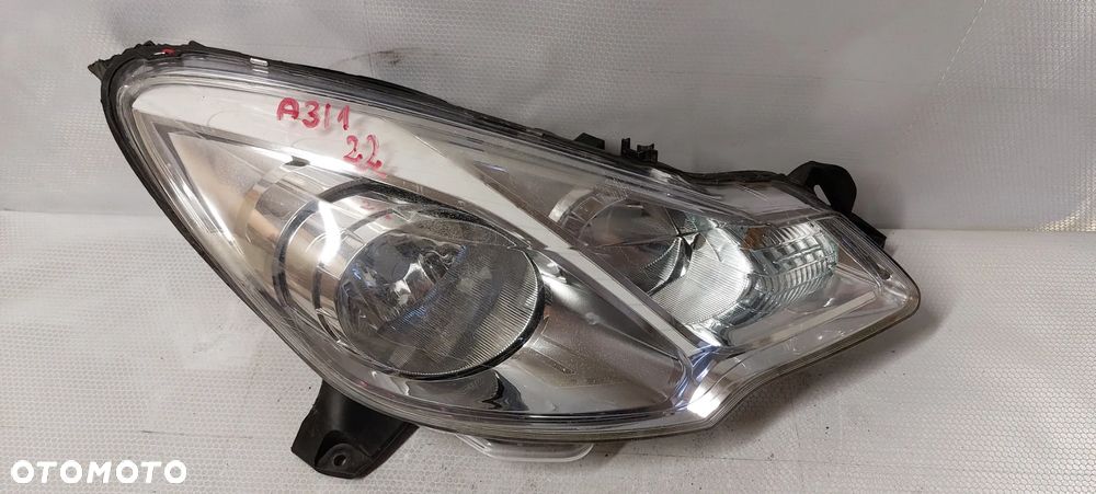 .  LAMPA PRZOD PRZEDNIA PRAWA CITROEN DS3 2 !BRAK JEDNEGO UCHWYTU! - 1