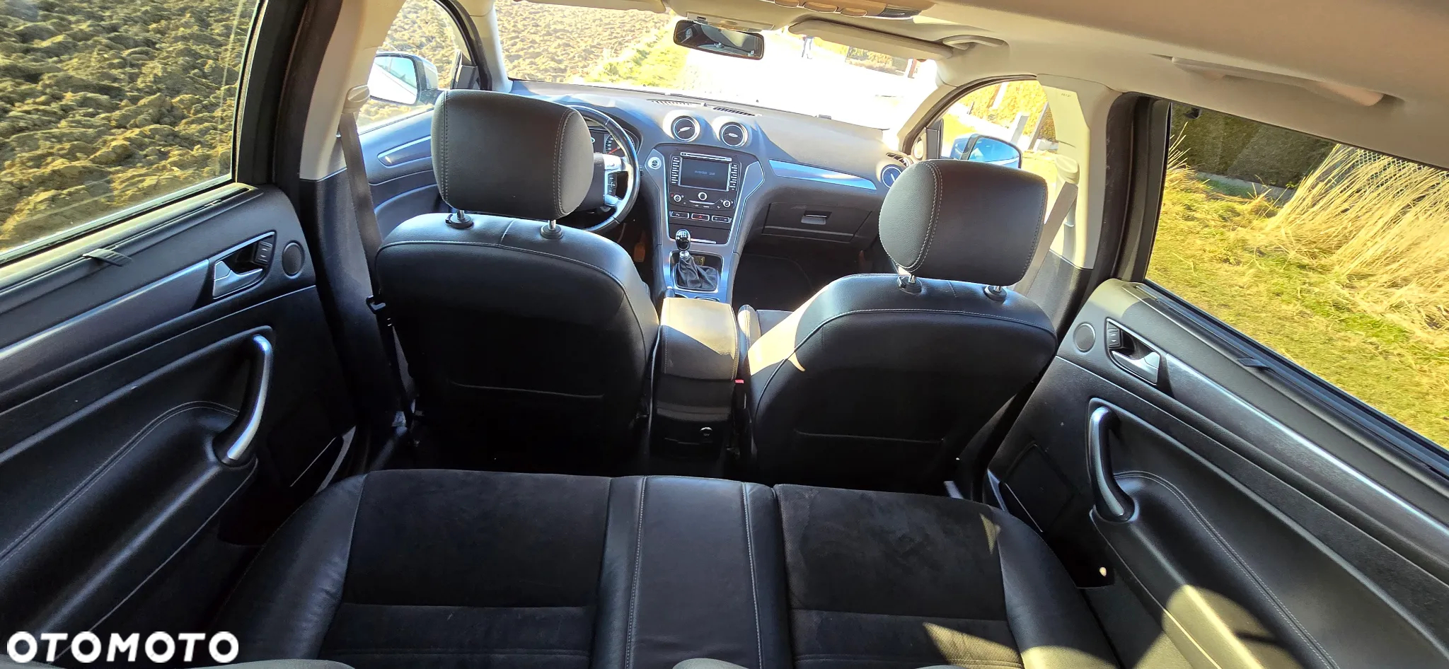 Ford Mondeo - 12