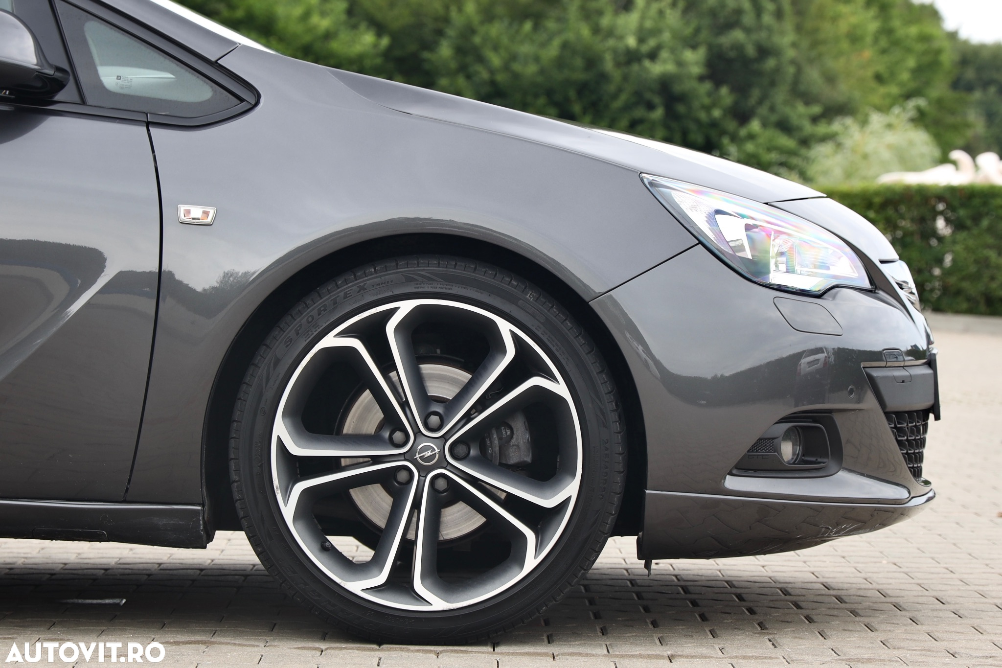 Opel Astra GTC 2.0 CDTI ecoFLEX Start/Stop Active - 32