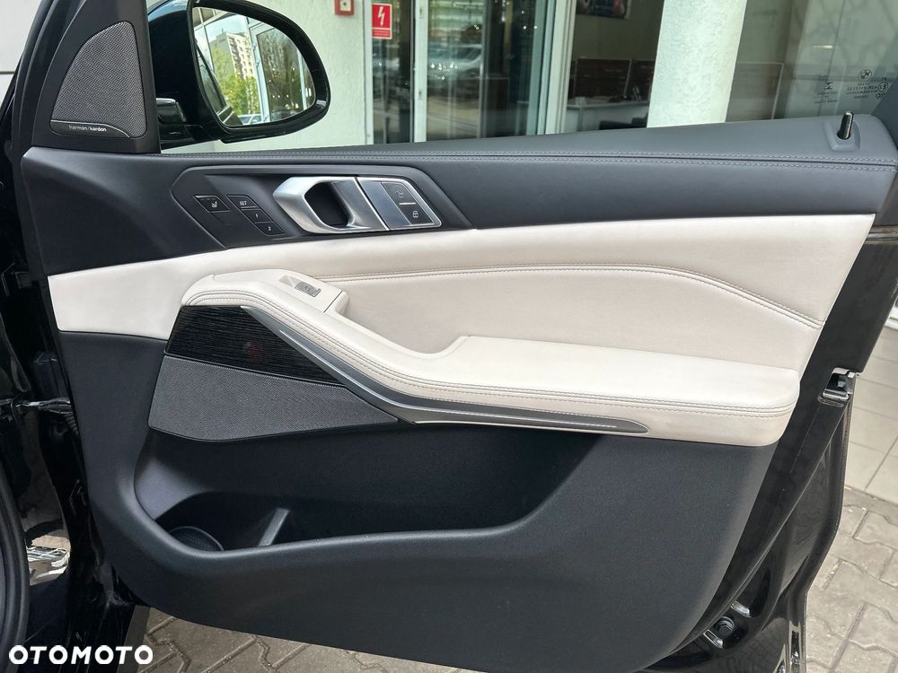 BMW X7 M50d sport - 23