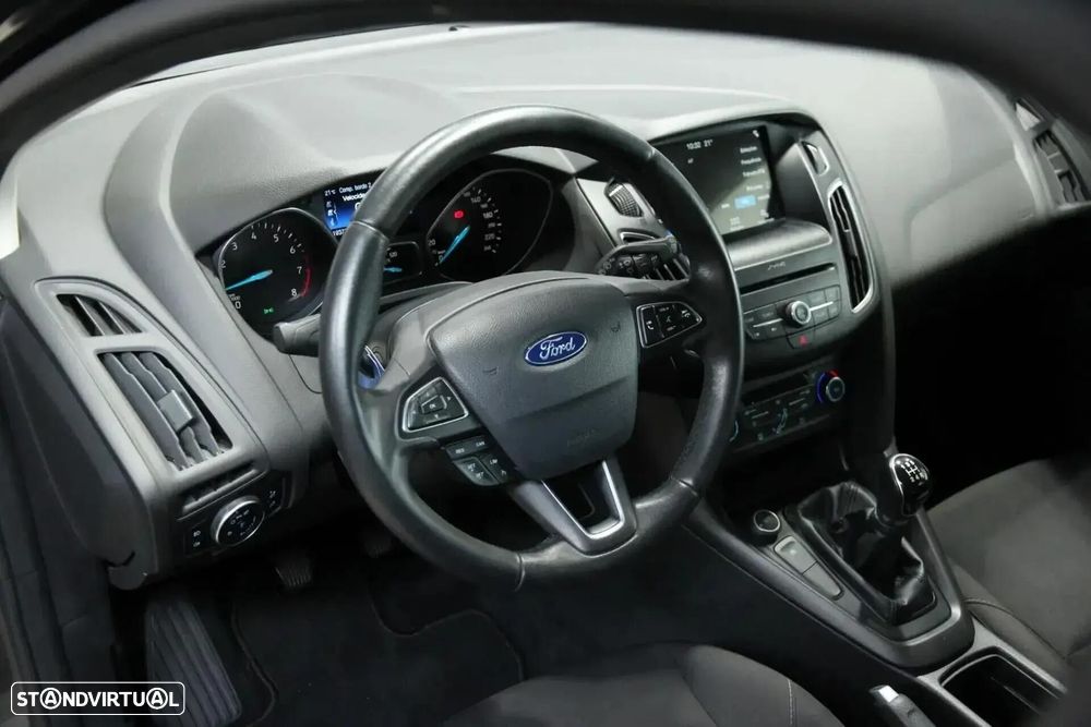 Ford Focus 1.0 EcoBoost Business - 11
