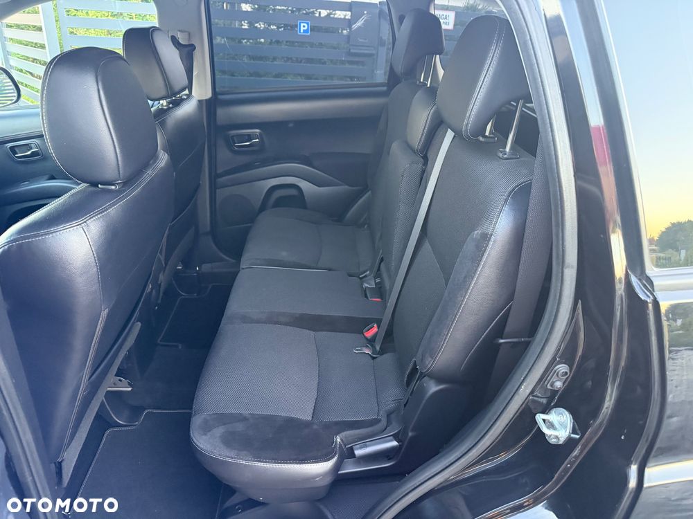Citroën C-Crosser 2.4i Exclusive - 21