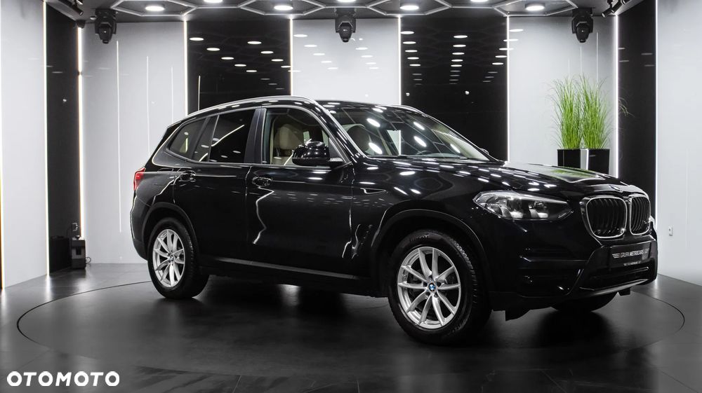 BMW X3 xDrive20i GPF Advantage - 9
