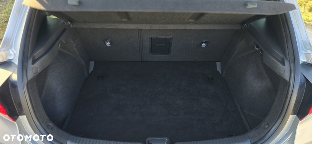 Hyundai i30 1.6 T-GDI Smart DCT - 16