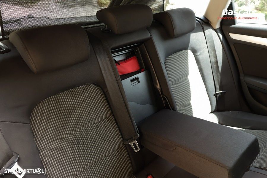 Audi A4 Avant 2.0 TDI Business Line Sport - 26