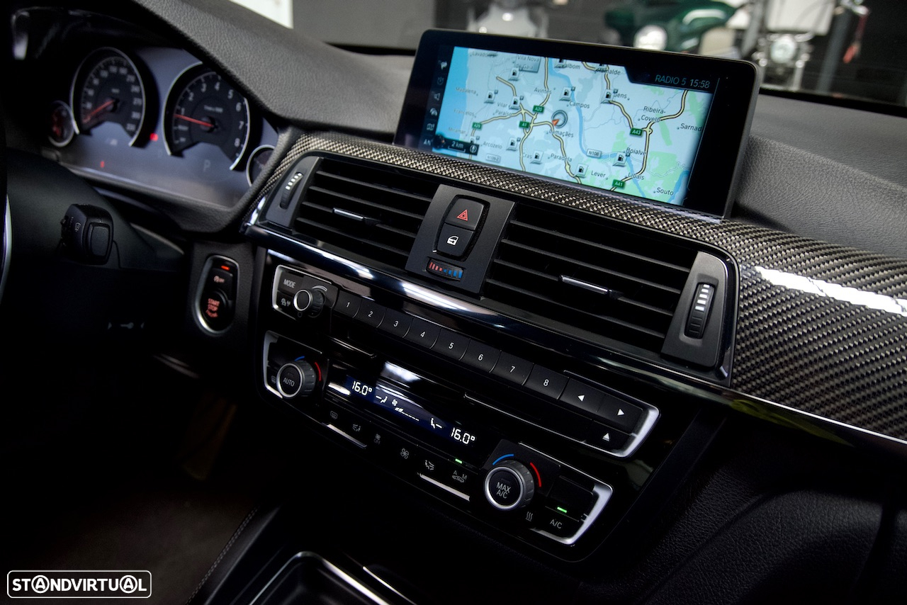 BMW M4 Coupe DKG - 38