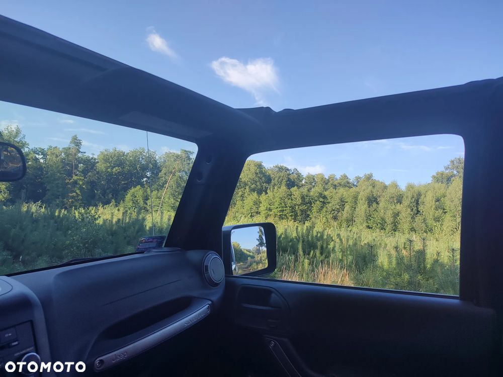 Jeep Wrangler - 20