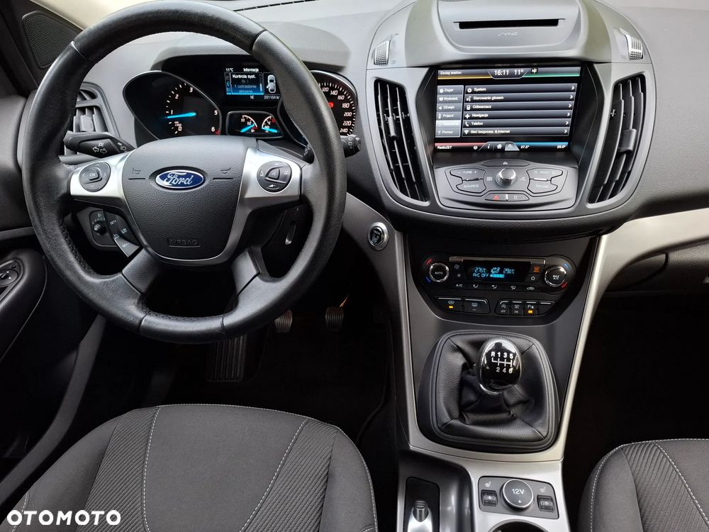 Ford Kuga 2.0 TDCi 2x4 Titanium - 9