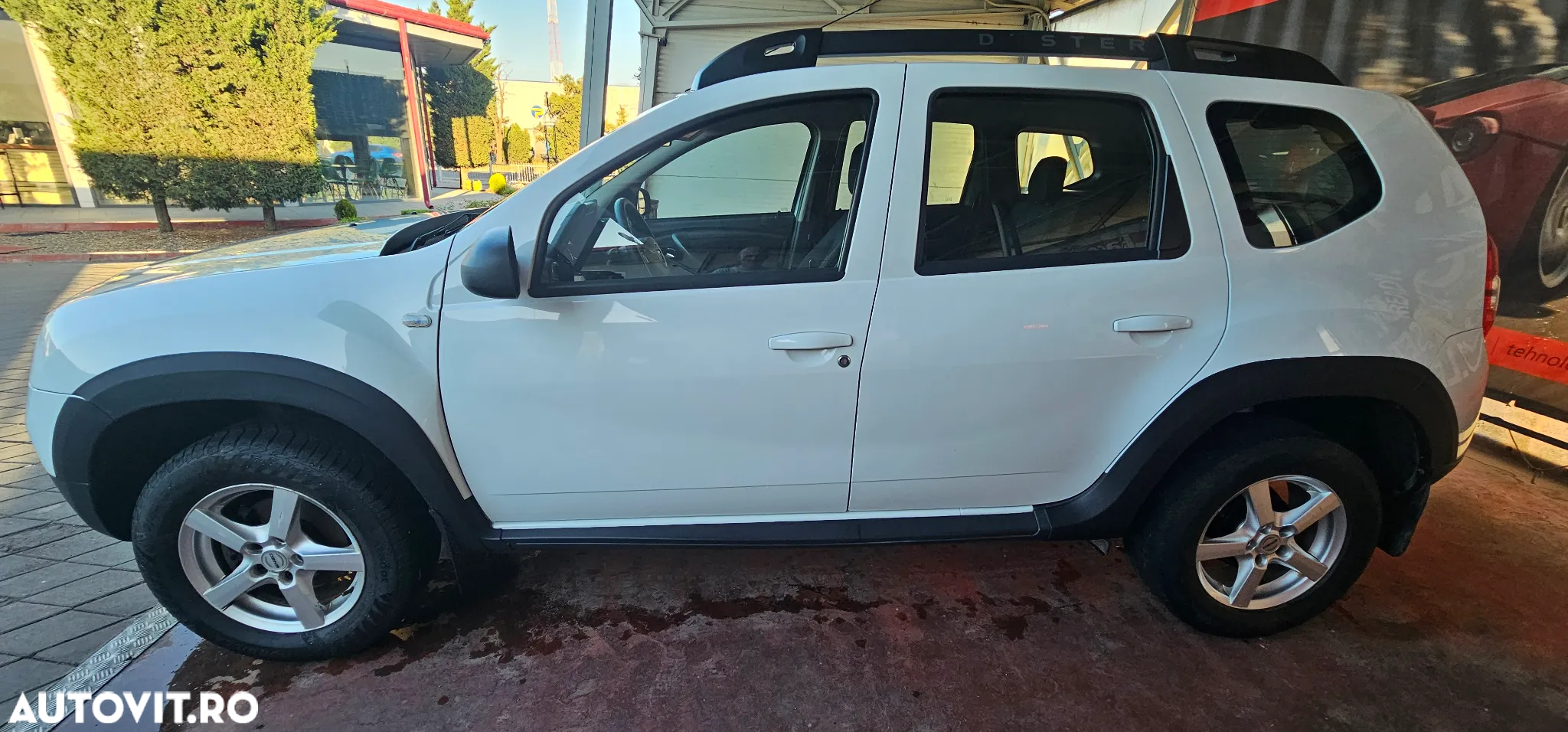 Dacia Duster 1.2 TCe 4x2 Laureate - 18