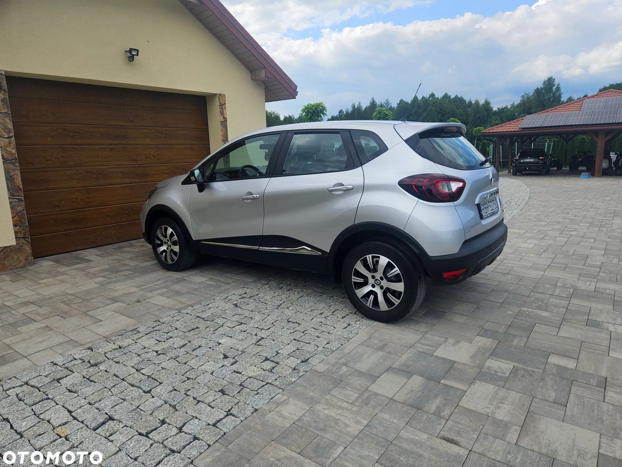 Renault Captur (ENERGY) TCe 90 BOSE EDITION - 17