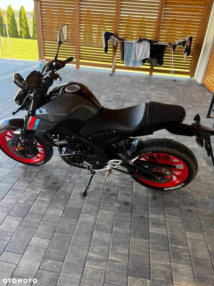 Yamaha MT - 5